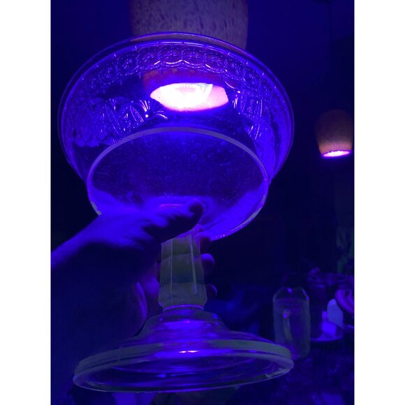 Antique vintage manganese glowing glass compote bowl - chipped vase - Picture 8 of 10